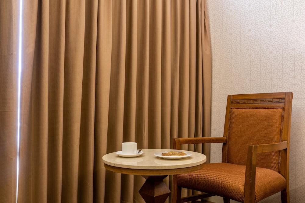 Hotel Treebo Trend Surya Nashik Exterior foto
