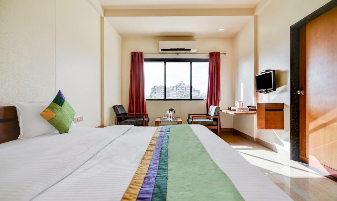 Hotel Treebo Trend Surya Nashik Exterior foto