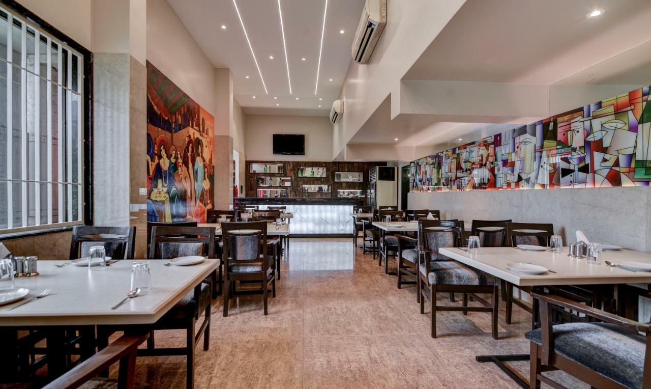 Hotel Treebo Trend Surya Nashik Exterior foto